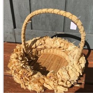Round Husks Basket